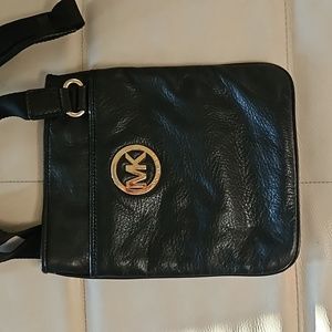 Black Michael Kors Small Crossybody Purse